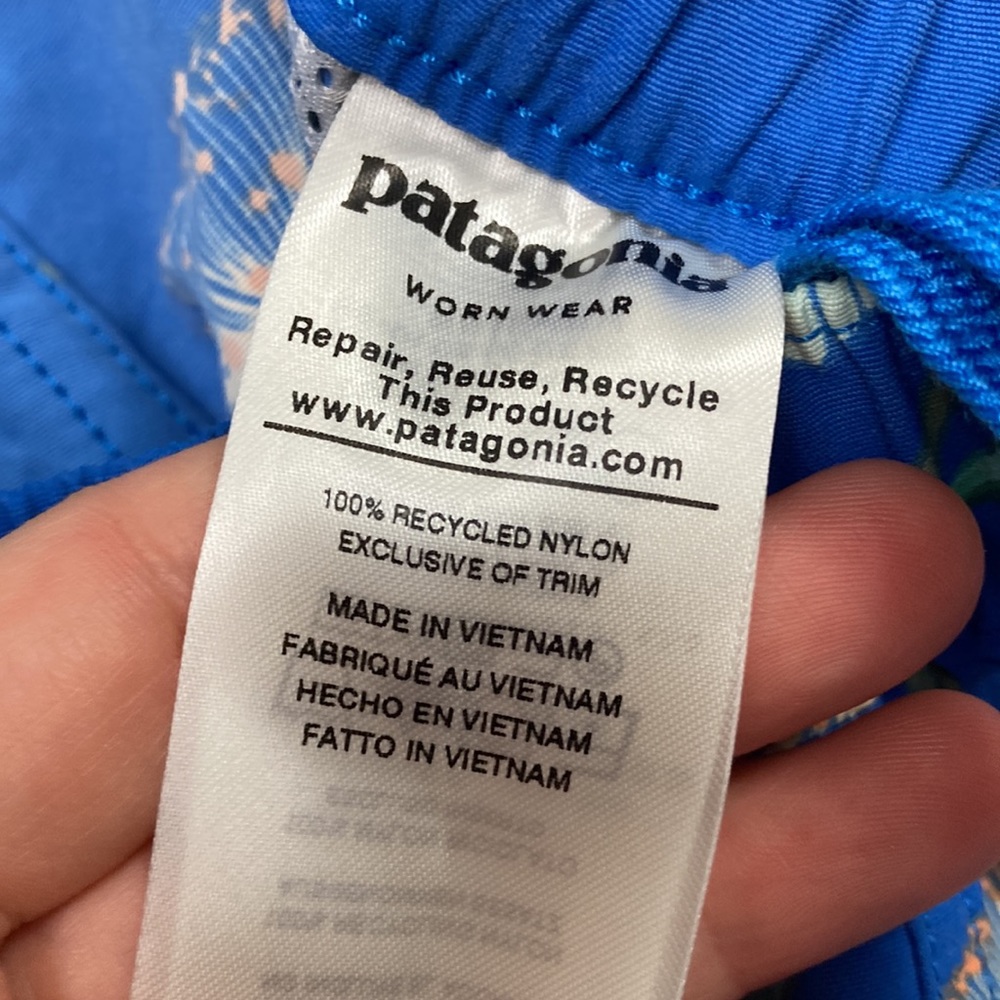 Patagonia Blue Parrot Print 100% Recycled Nylon Tropical Shorts Women's … - Picture 9 of 11